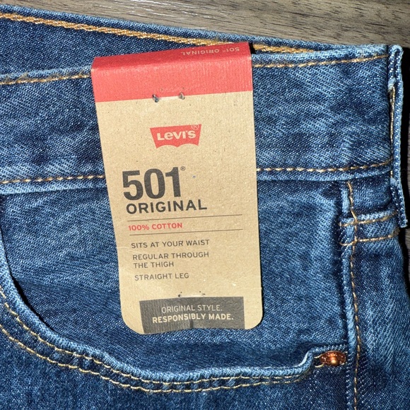 NWT Levis 501 Original Fit Jeans Straight Leg Button Fly 100% Cotton Blue 36x32 - Picture 2 of 4